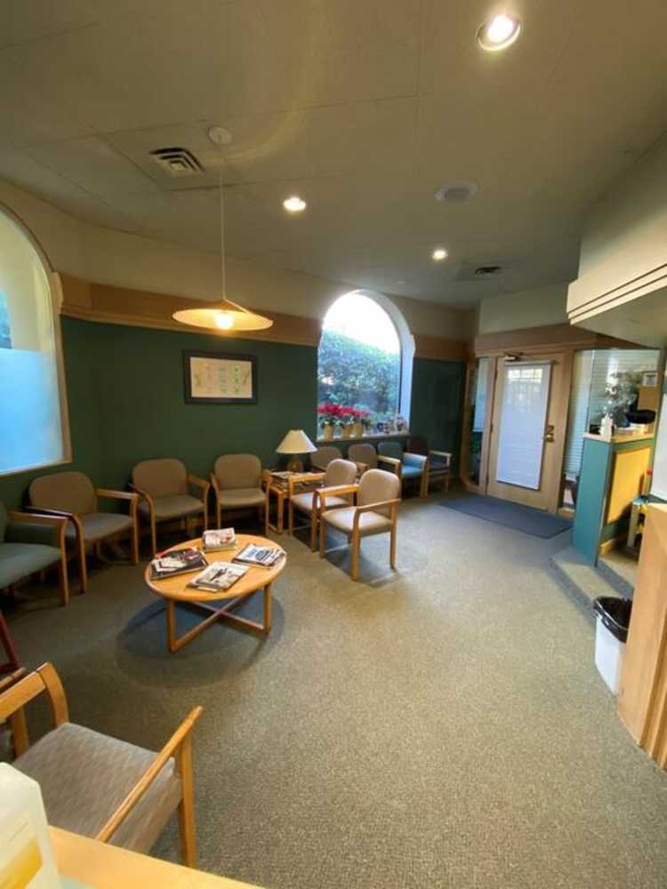 Commercial/Retail - 4313 Gallant Ave