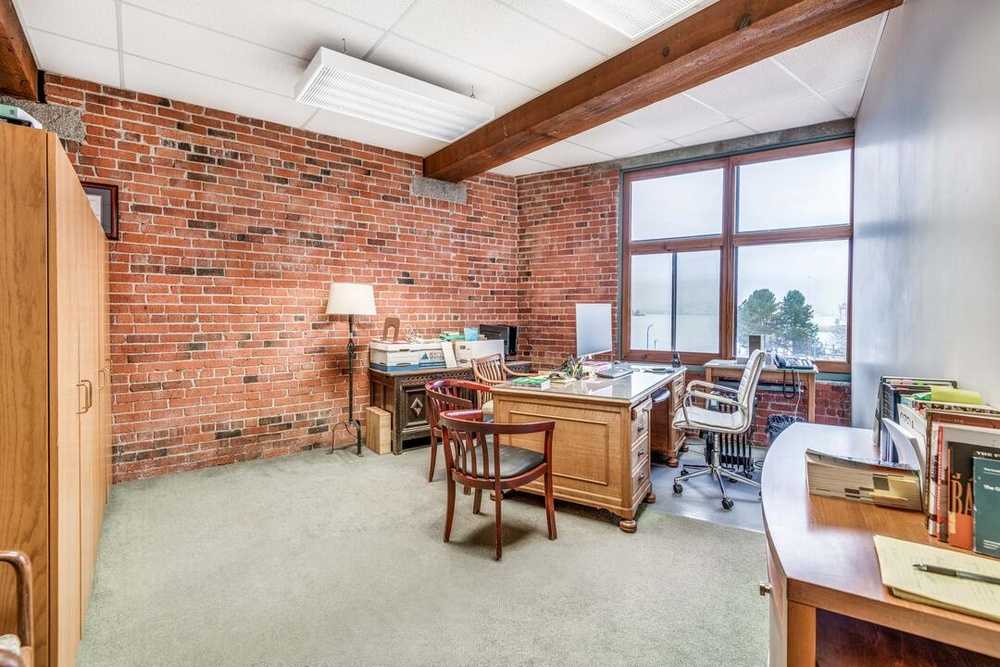 Commercial/Retail - 195 Alexander St
