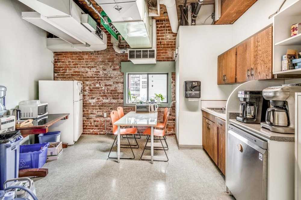 Commercial/Retail - 195 Alexander St