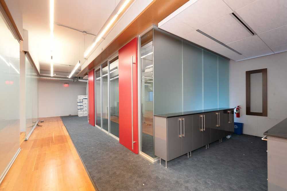 524 Granville Street: Downtown Office & Retail Building