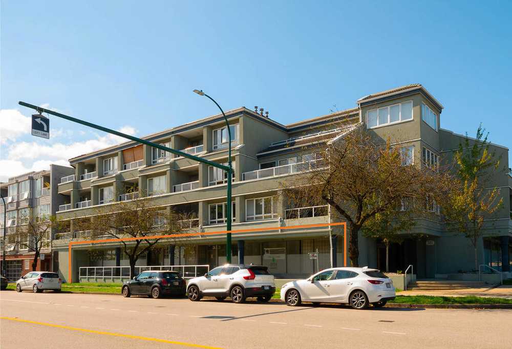 323 Renfrew St