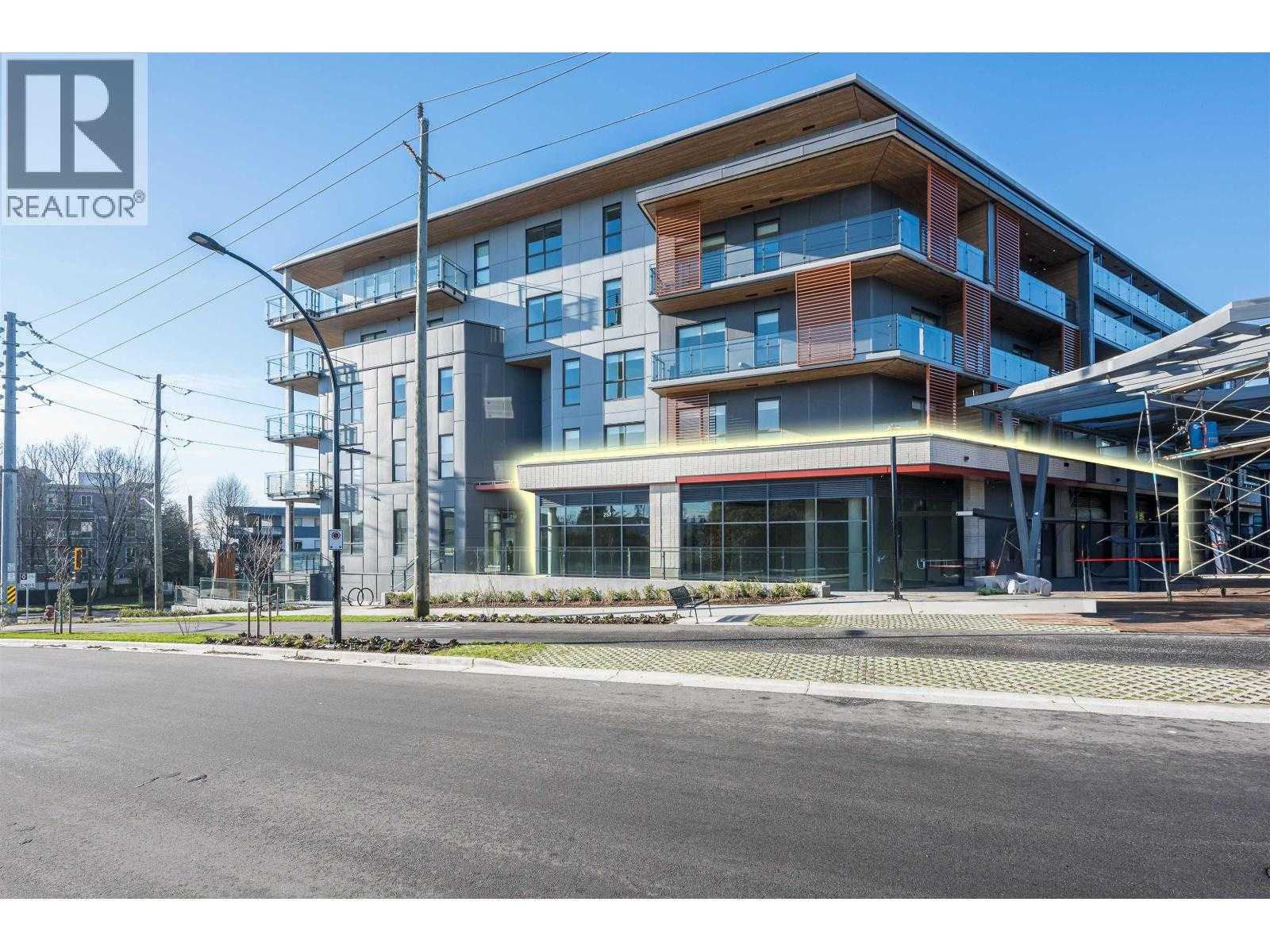 Commercial/Retail - 323 Renfrew St