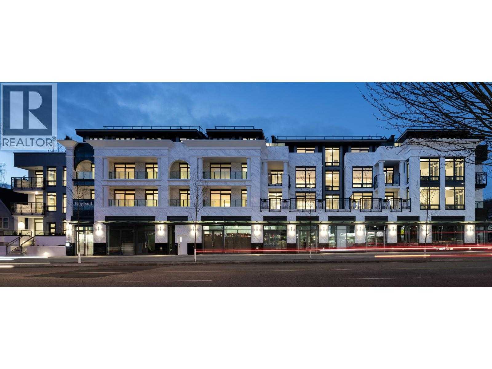 Commercial/Retail - 4092 Macdonald Street