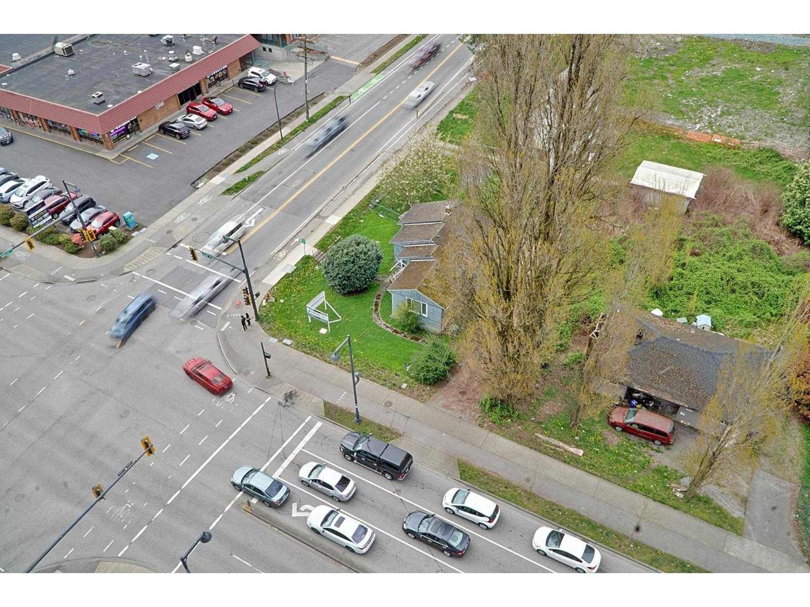Commercial/Retail - 10749 King George Boulevard