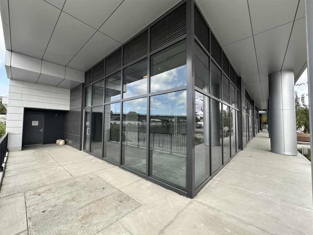 Commercial/Retail - 115 2777 Jow Street