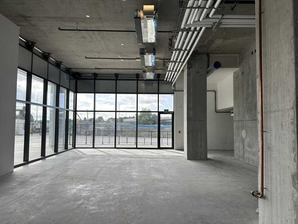 Commercial/Retail - 115 2777 Jow Street