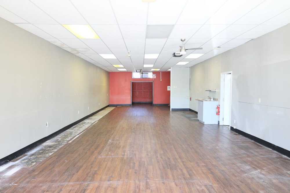 Commercial/Retail - 12111 First Avenue