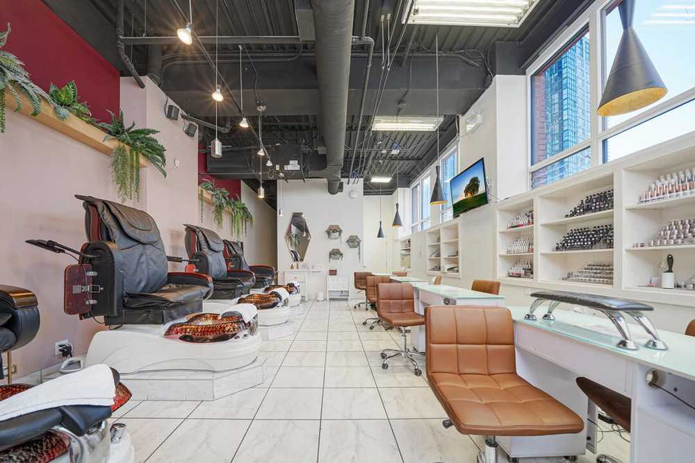 Commercial/Retail - 1268 Pacific Blvd