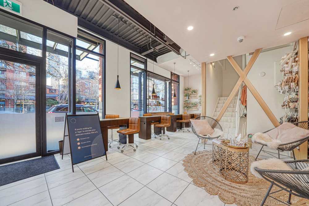 Commercial/Retail - 1268 Pacific Blvd