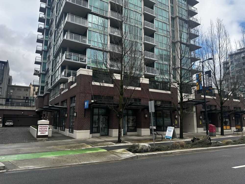 Commercial/Retail - 51 Lonsdale Avenue