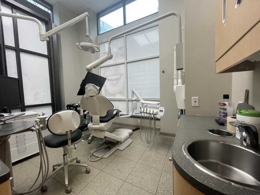 Commercial/Retail - 132, 134, 136 136 Esplanade Ea