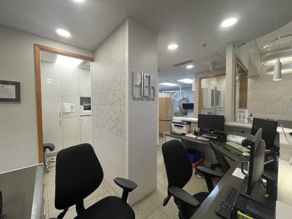 Commercial/Retail - 132, 134, 136 136 Esplanade Ea