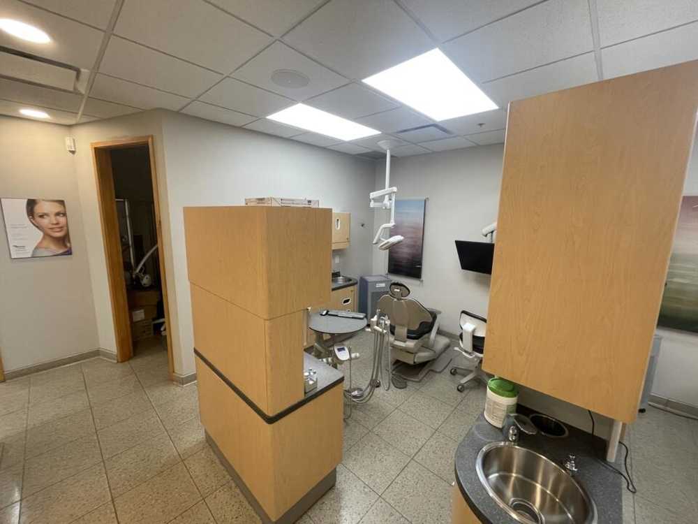 Commercial/Retail - 132, 134, 136 136 Esplanade Ea