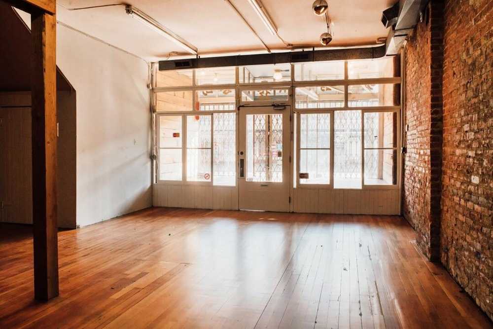 Commercial/Retail - 23 E Pender St