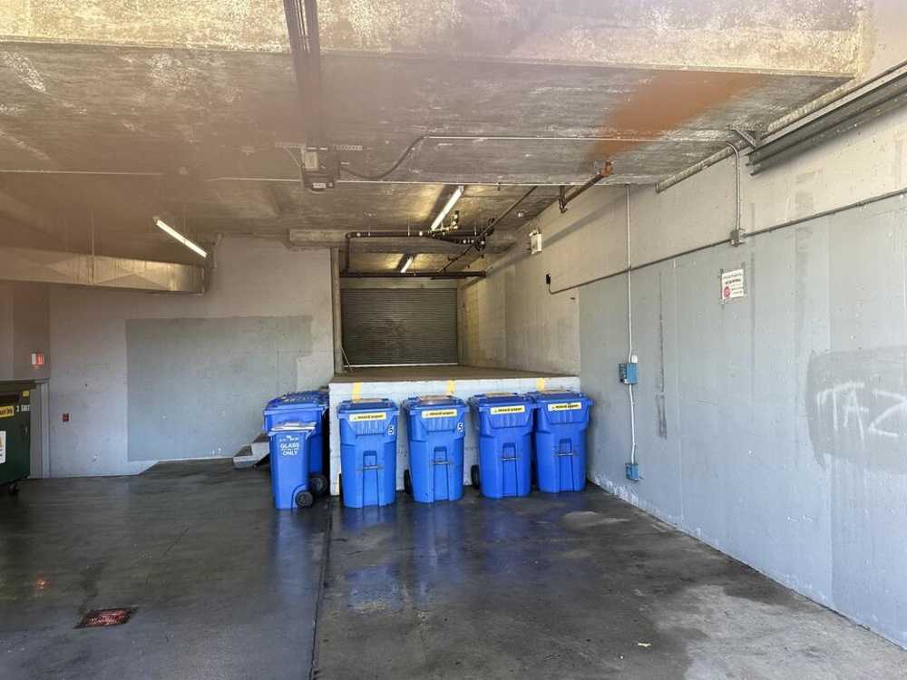 Commercial/Retail - 4103 Fraser St