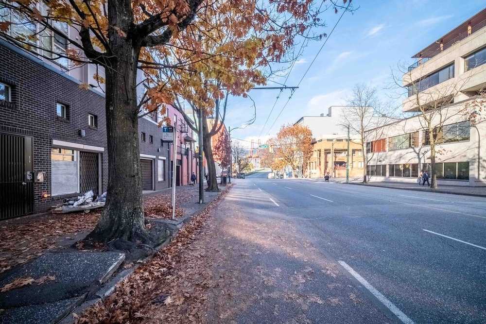 Commercial/Retail - 219 Main Street
