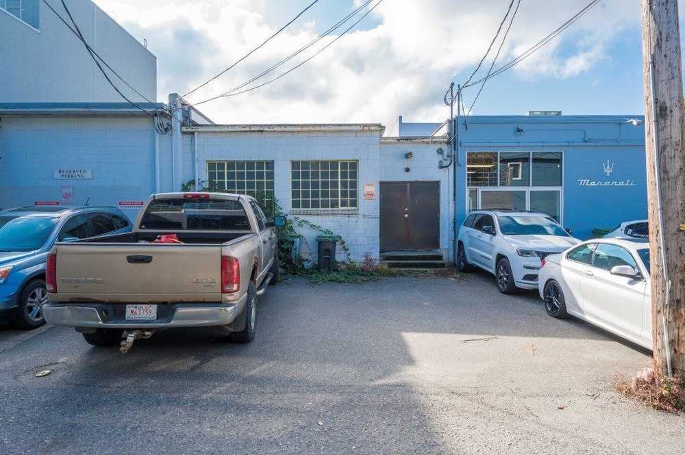 Commercial/Retail - 1751 West 3rd Avenue