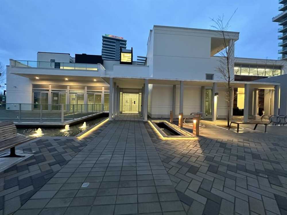 Commercial/Retail - 1625 Lions Gate Lane