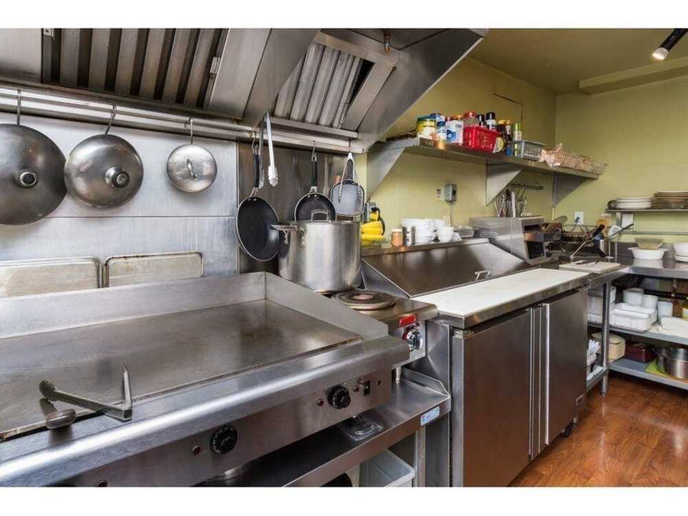 Commercial/Retail - 15491 Marine Drive